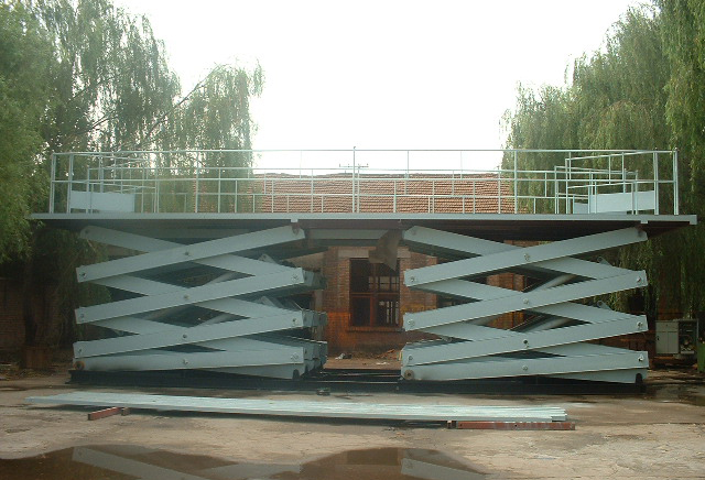 一汽SJYG型固定式液压升降平台